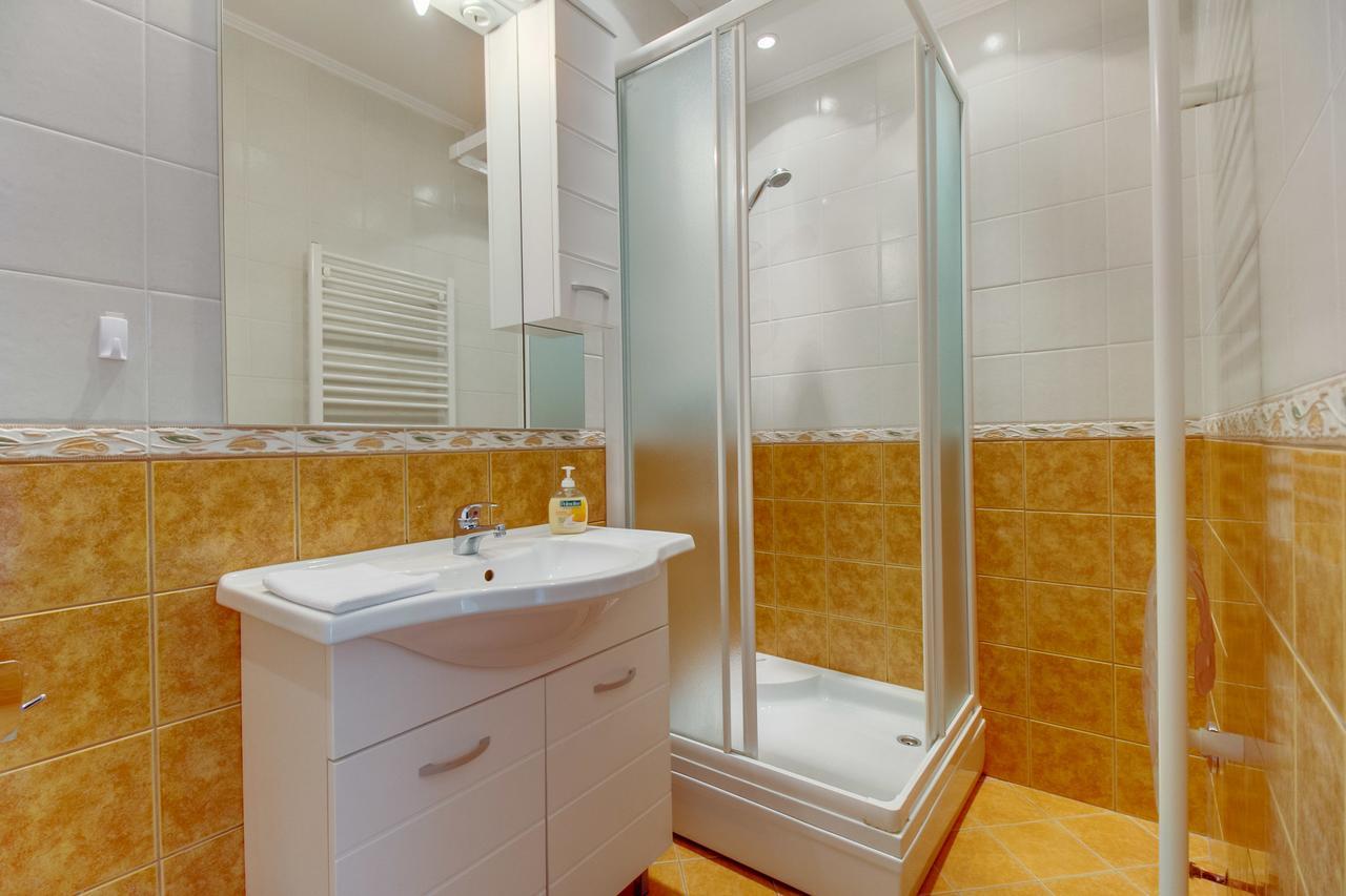 נזרין Apartments Del Sole חדר תמונה