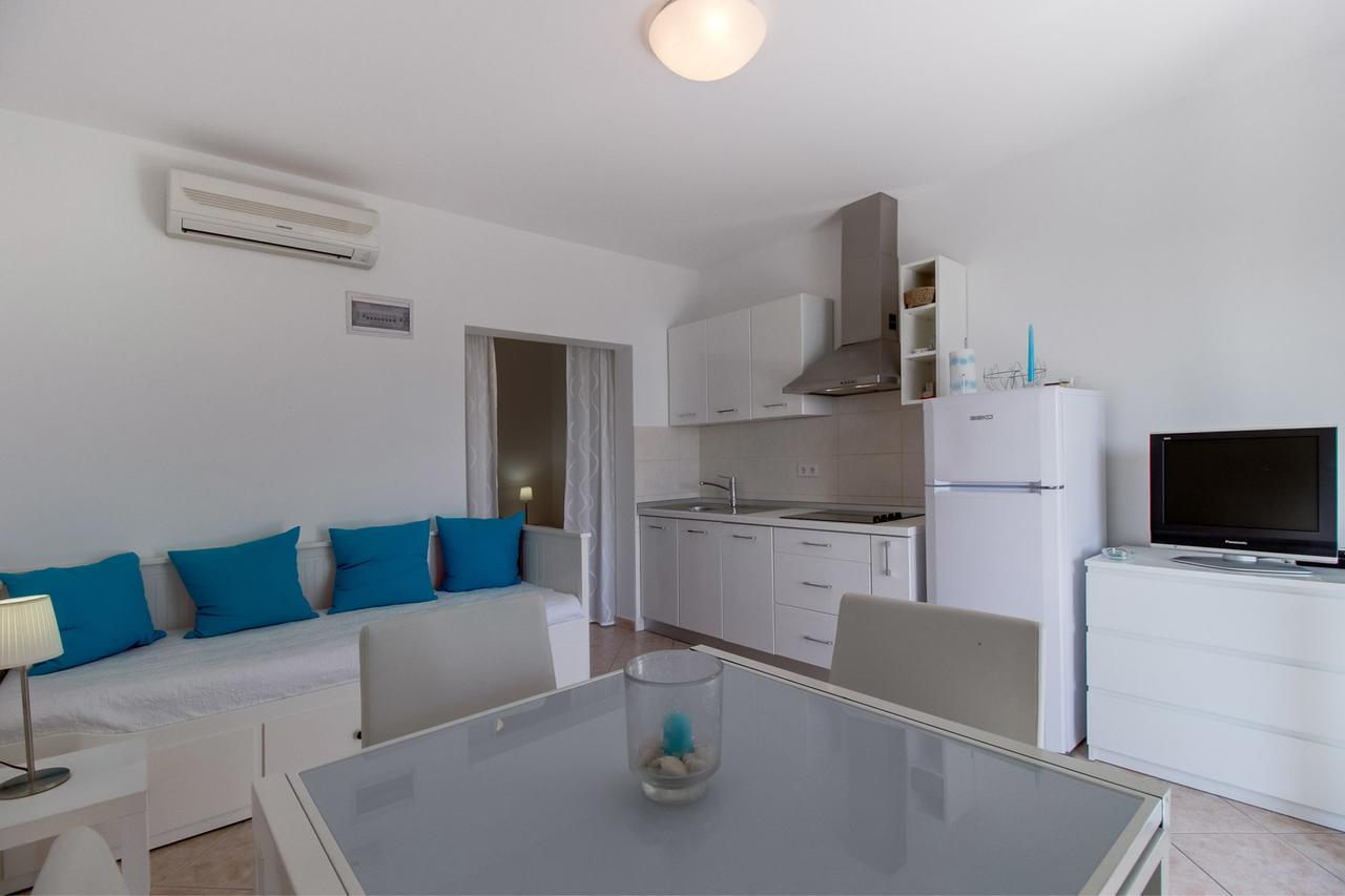 נזרין Apartments Del Sole חדר תמונה