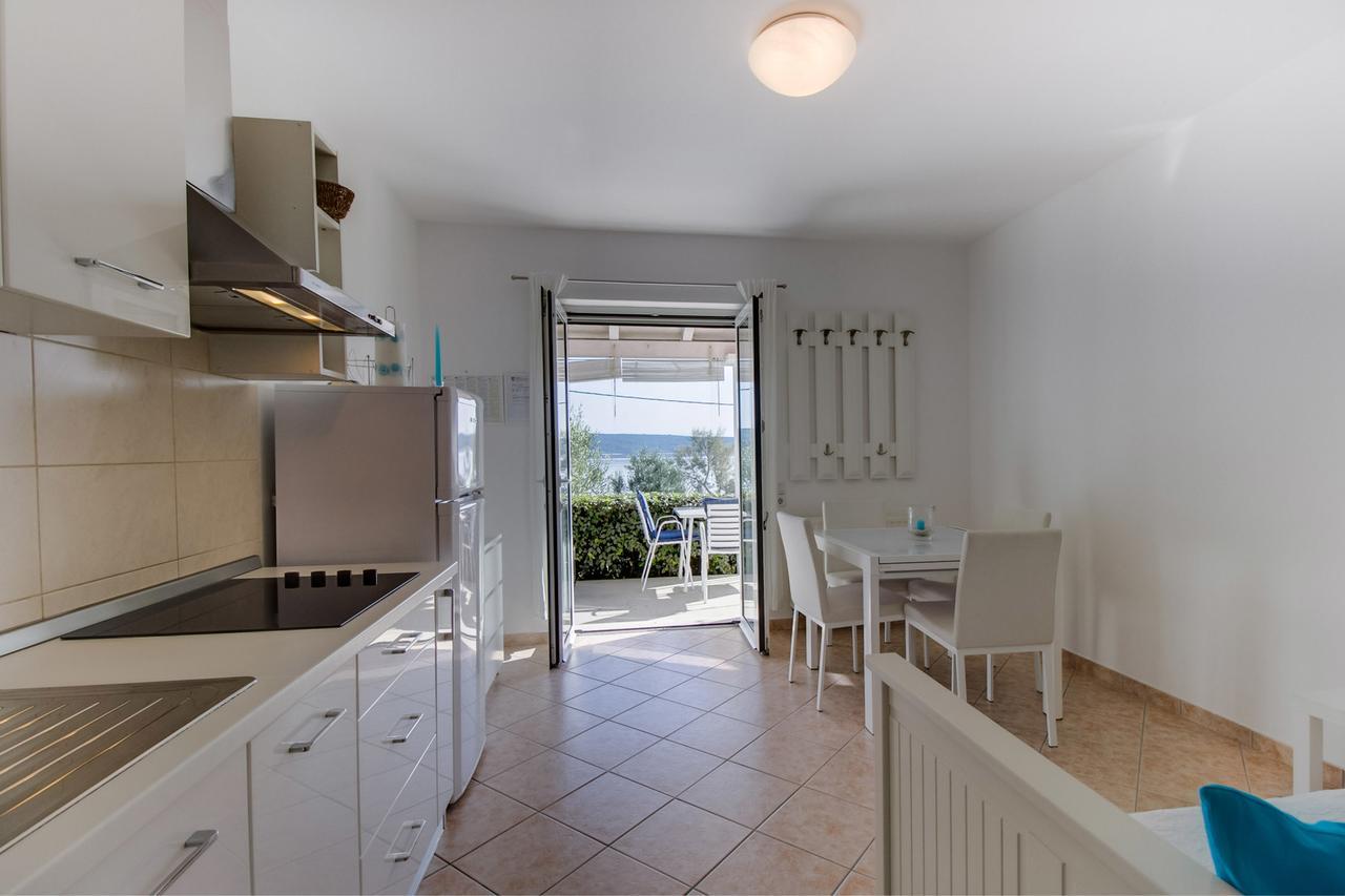 נזרין Apartments Del Sole חדר תמונה